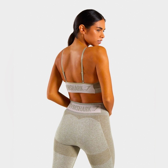 Rare Gymshark Set Flex Leggings & Sports Bra in washed khaki Marl and blush nude - Picture 1 of 4